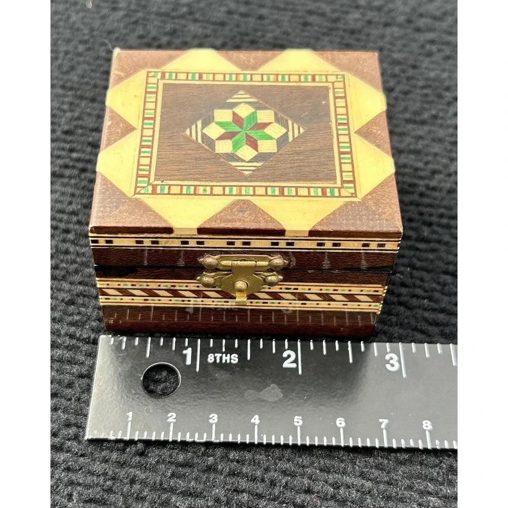 Vintage Marquetry Wood Trinket Box Small Inlaid Geometric Jewelry Chest Lined‎